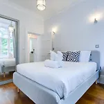 Hyde Park Apartment